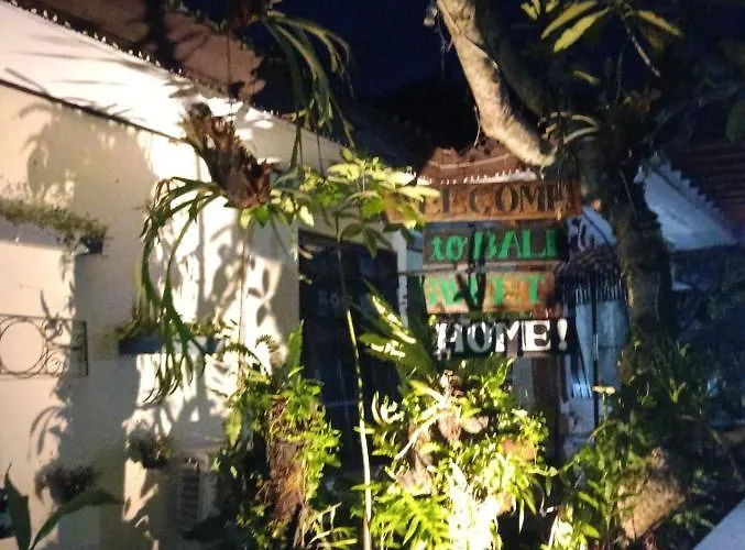 Coliving Bali Sweet Tabanan,daily & Monthly Stay,kost Bulanan ホームステイ Selemadeg