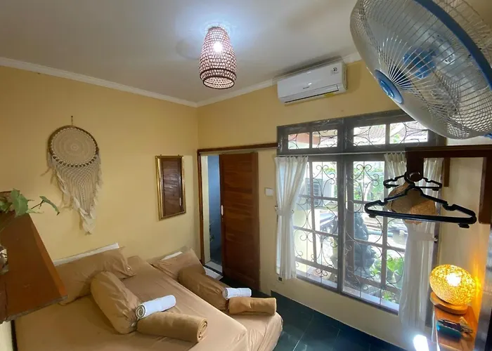 ホームステイ Coliving Bali Sweet Tabanan,daily & Monthly Stay,kost Bulanan *