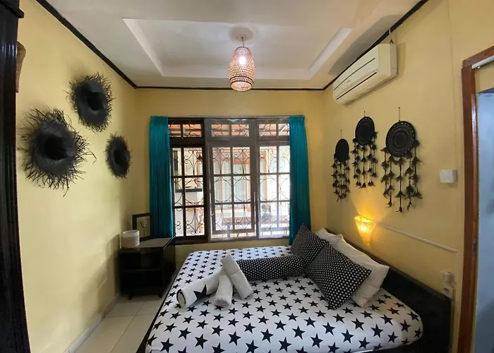 Coliving Bali Sweet Tabanan,daily & Monthly Stay,kost Bulanan ホームステイ