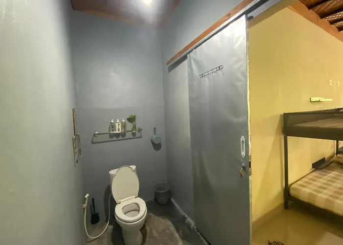 ホームステイ Coliving Bali Sweet Tabanan,daily & Monthly Stay,kost Bulanan Selemadeg