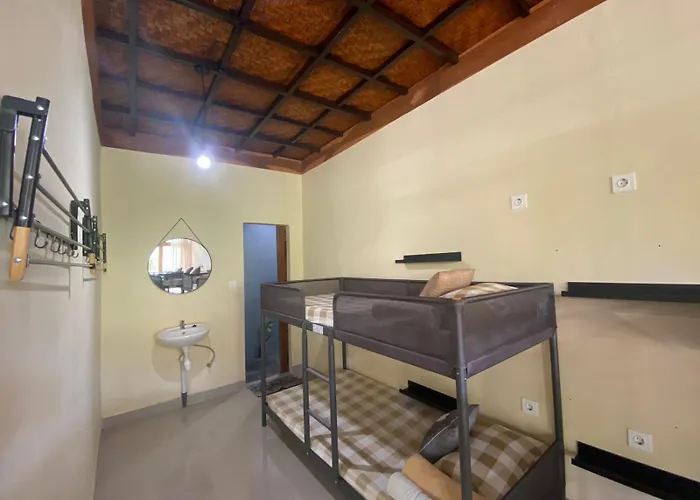 Coliving Bali Sweet Tabanan,daily & Monthly Stay,kost Bulanan ホームステイ *