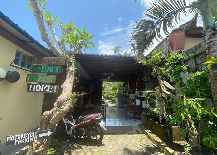 Coliving Bali Sweet Tabanan,daily & Monthly Stay,kost Bulanan ホームステイ Selemadeg