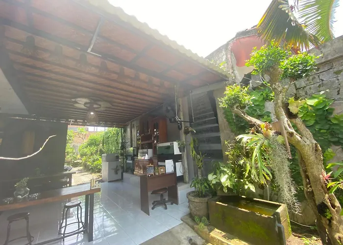 ホームステイ Coliving Bali Sweet Tabanan,daily & Monthly Stay,kost Bulanan Selemadeg